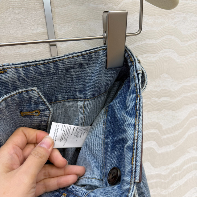 1764071870198.jpg