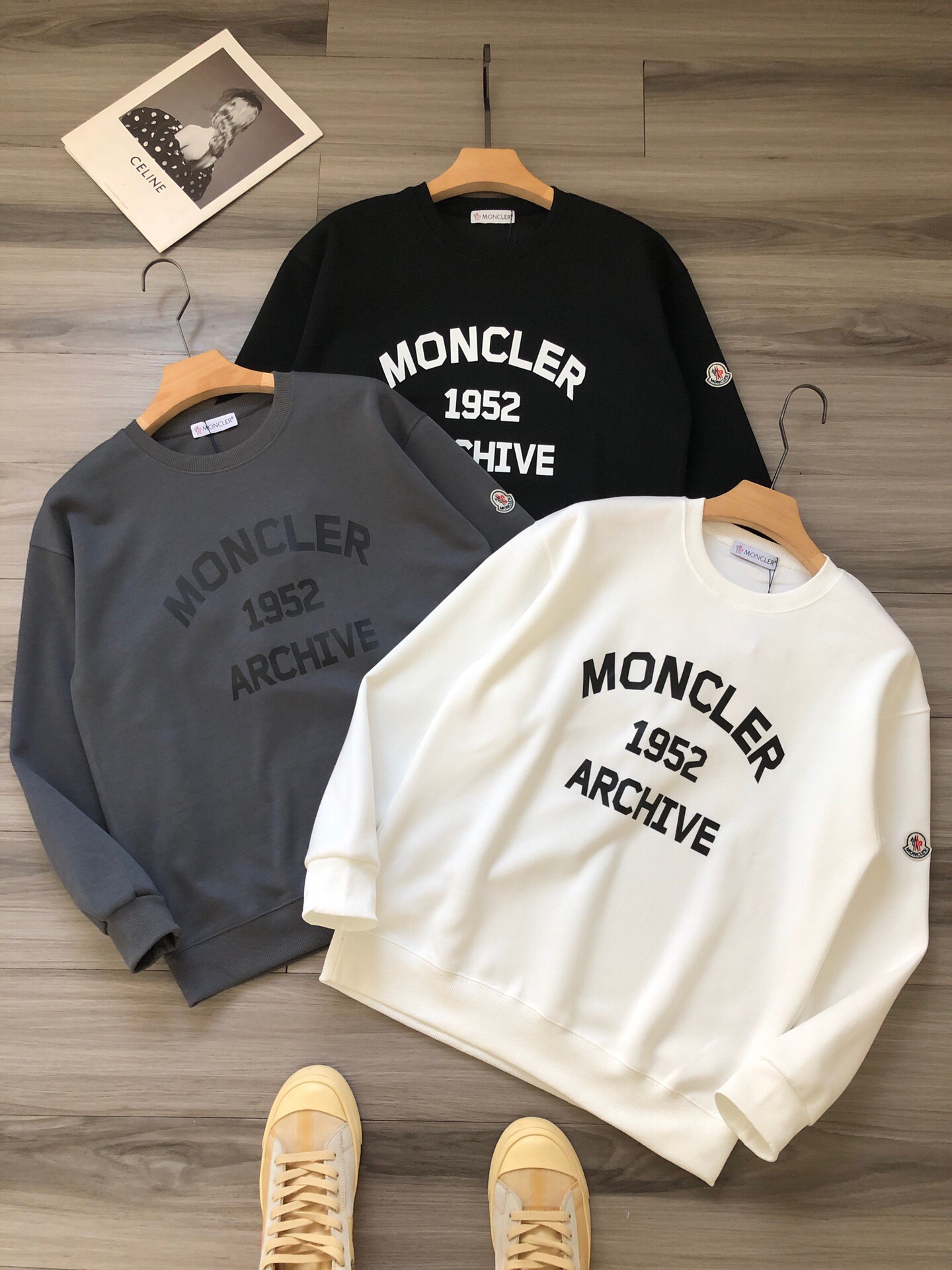 232 몽클 MON 남성 코튼 혼방 로고 스웨트 셔츠