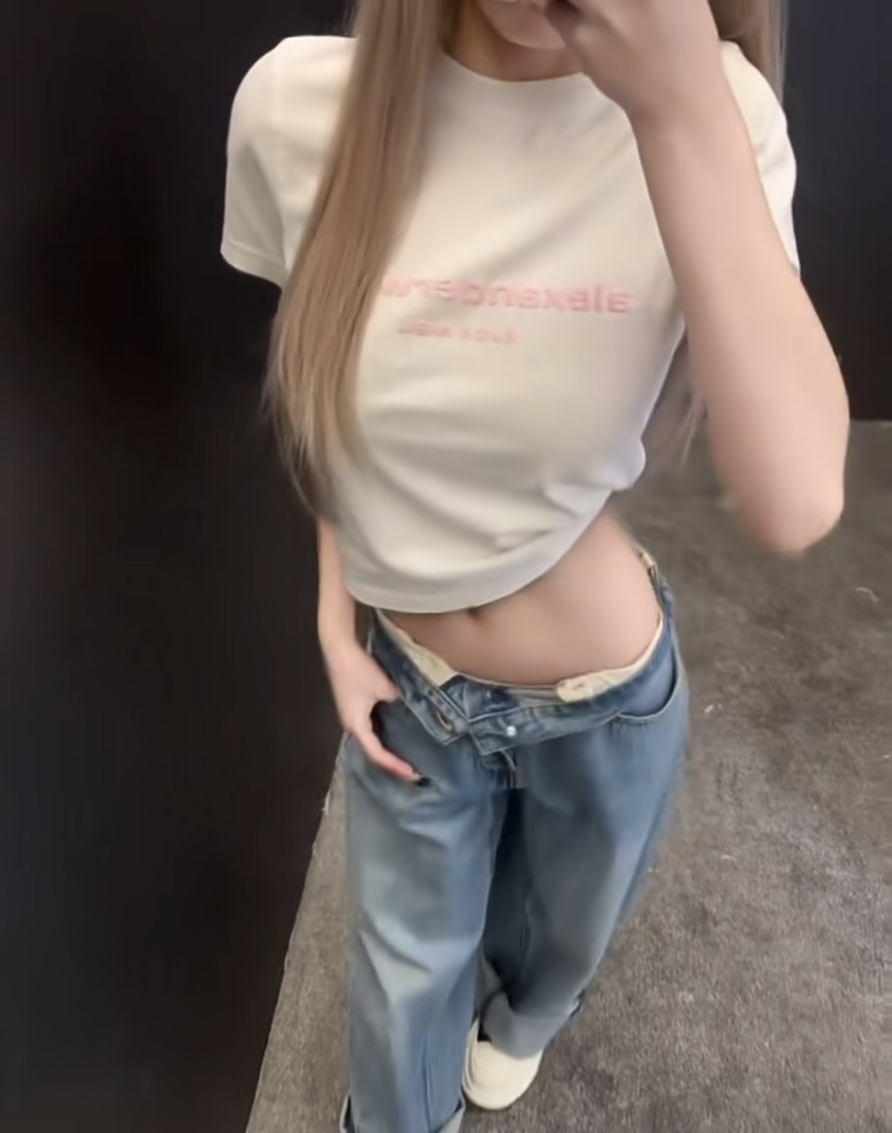 408 알렉 AIE 엠보 로고 코튼 베이비 티