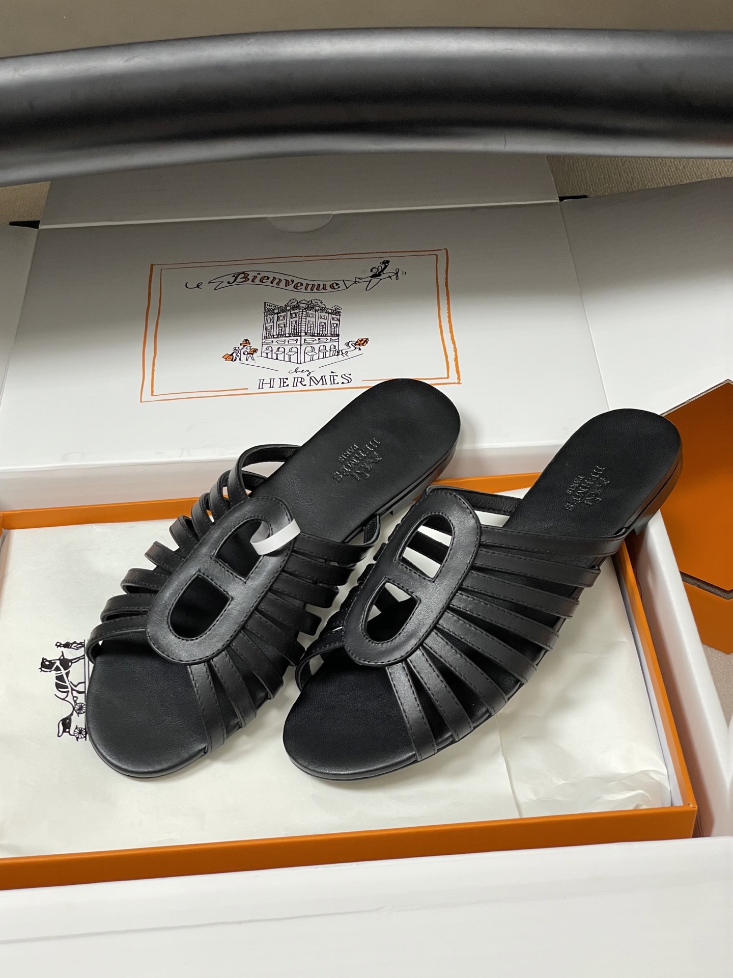 879 에르 HER Noria 샌들